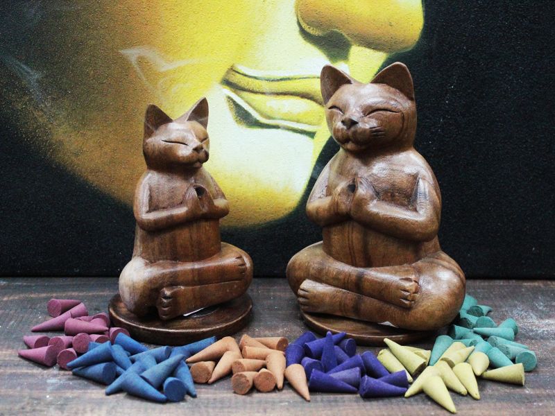 Wooden Carved Incense Burner - Med Yoga Cat