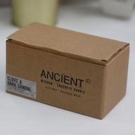 Large Concrete Soy Candle - Clove & Dark Sandal