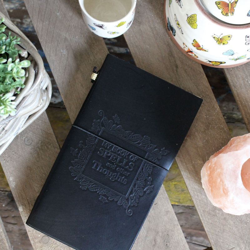 Handmade Leather Journal - Travel the World - Brown 22x12x1.5 cm (80 pages)