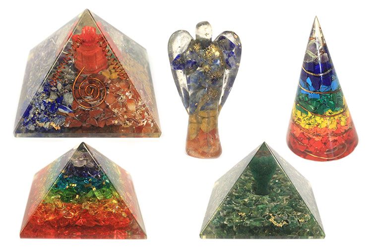 Orgonite Pyramid - Seven Chakra Flower of Life - 90 mm