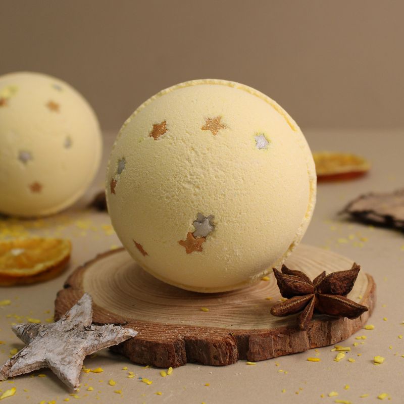 Christmas Star Bath Bomb - Marzipan