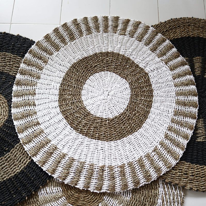 Round Seagrass Rug - White & Tan - Sun - 1m