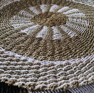 Round Seagrass Rug - White & Tan - Inner Sun - 1m