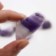  Tumble Stone - Amethyst Banded L (A grade)