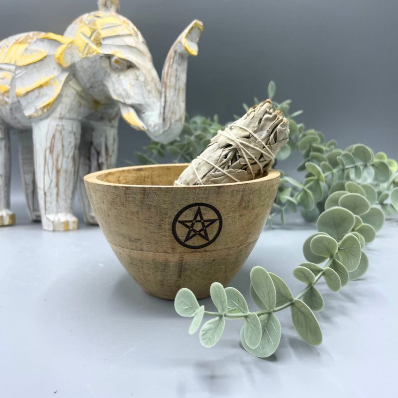 Wooden Smudge and Ritual Offerings Bowl - Pentagon - 12x7cm