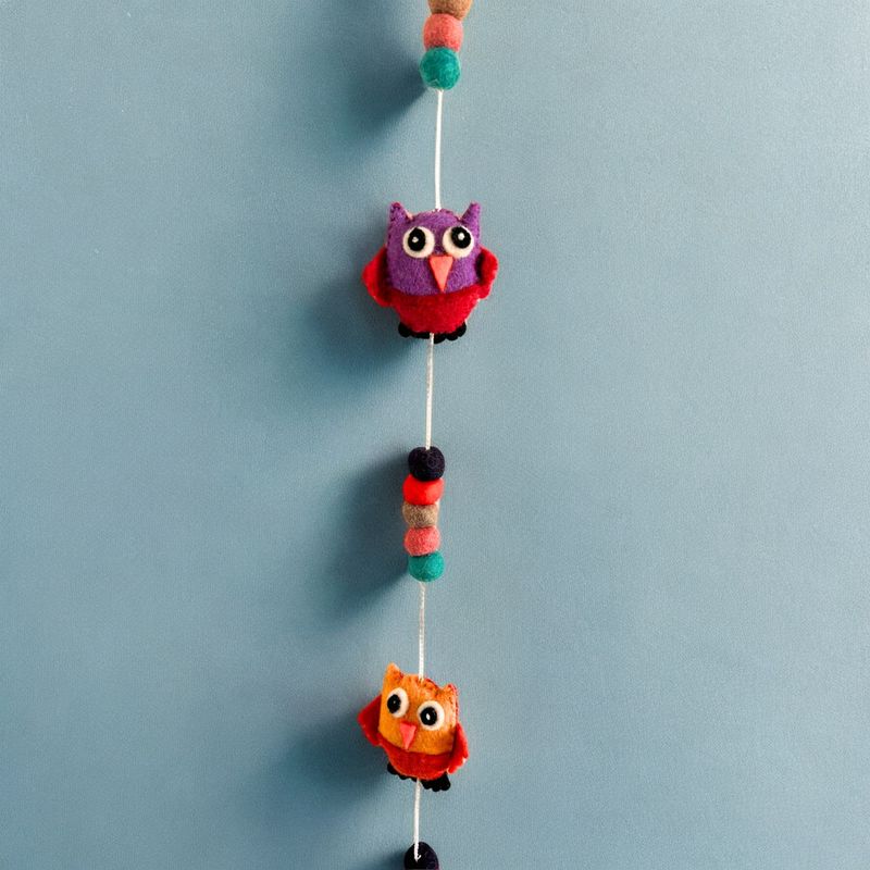 Felt Wall Hanging - Owls (random colours)