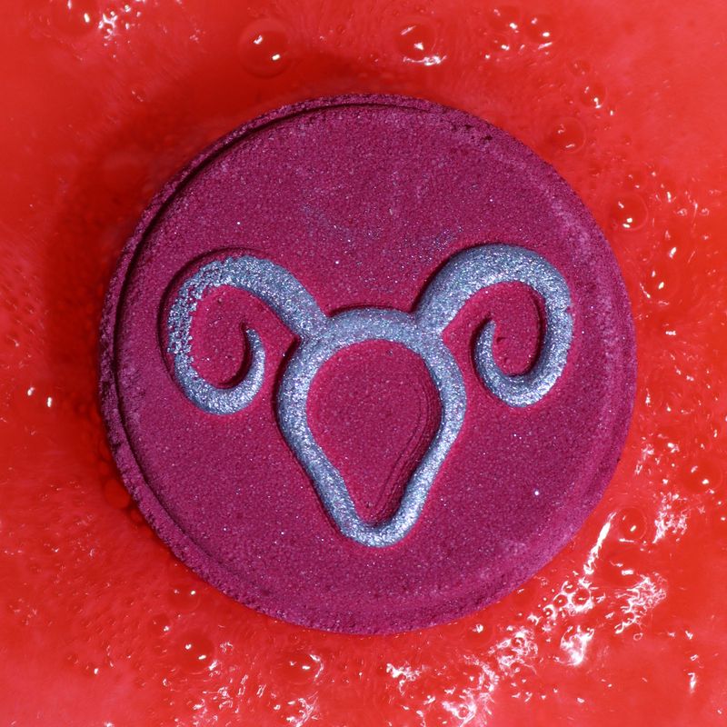 Box of 2 Zodiac Bath Fizzers with Horoscope - Aries