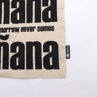 Iconic Basic Tote Bag - Mañana Mañana (40x36cm) - Natural 4oz