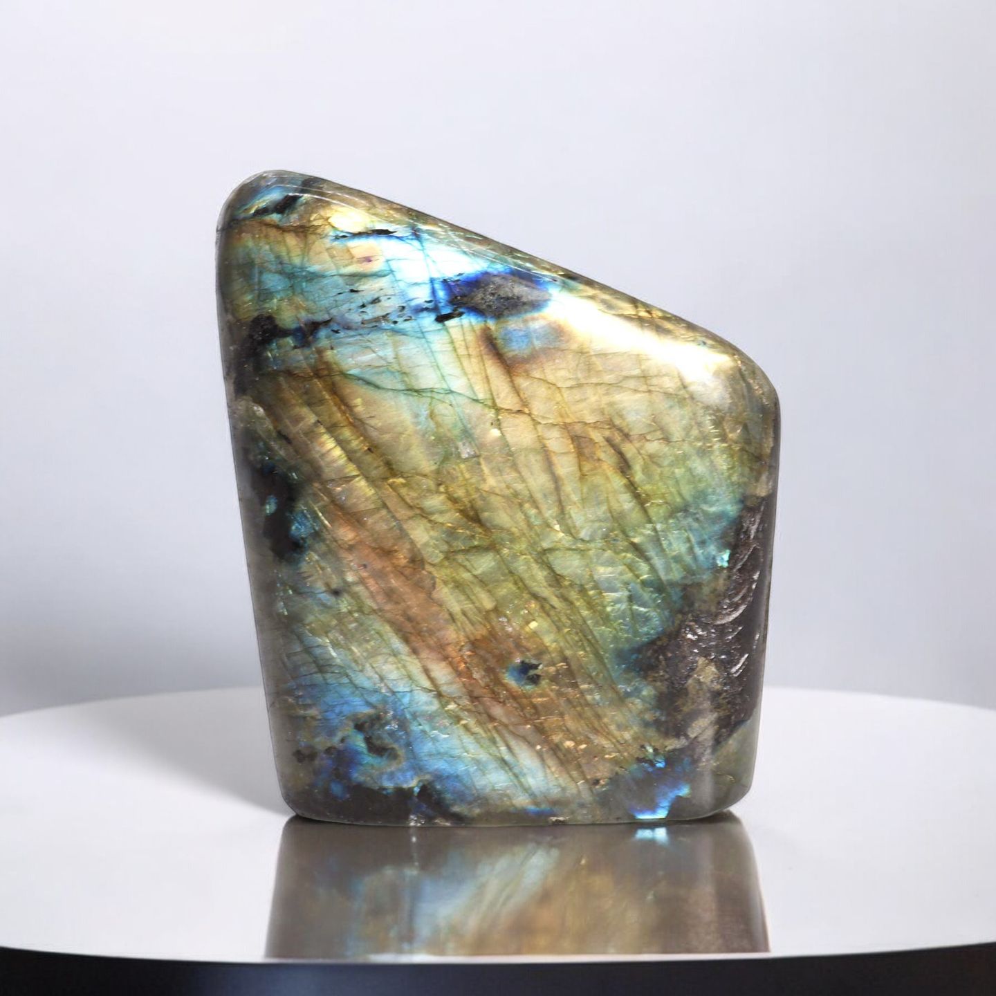 Madagascar Labradorite Stones