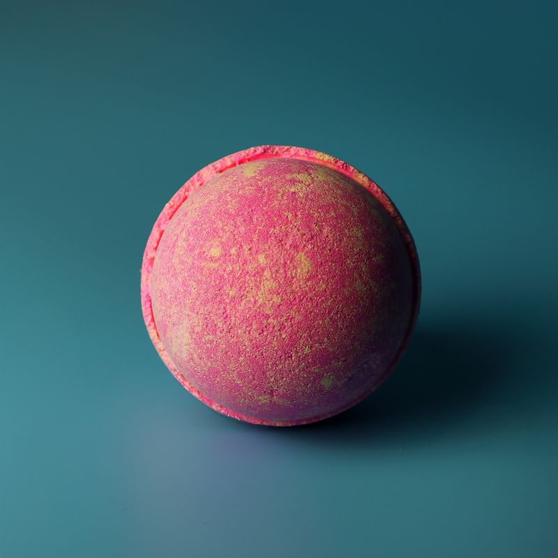 Pink Lemonade Bath Bomb 180g