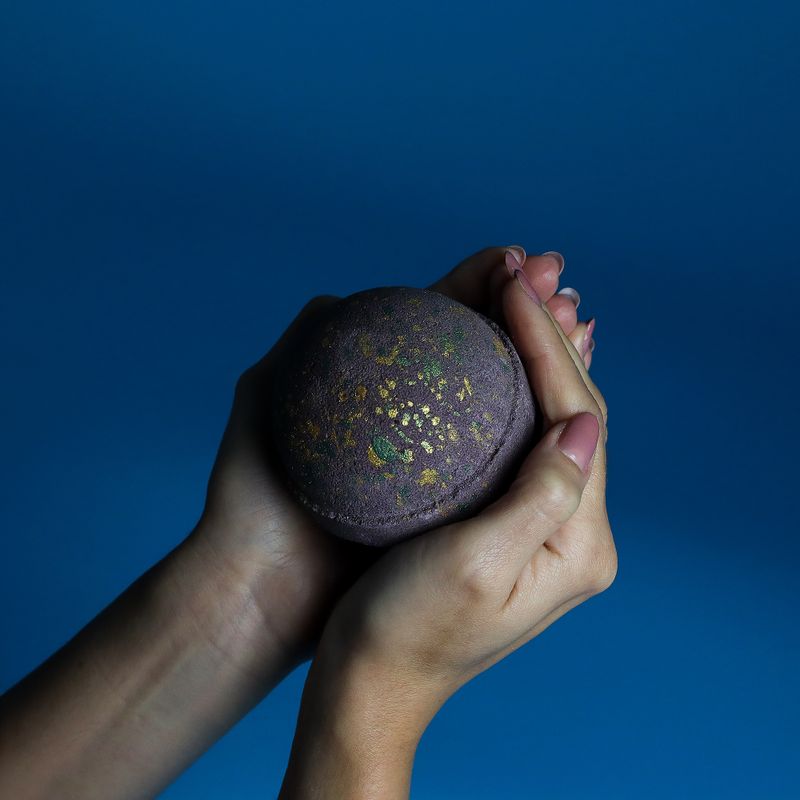 Dubai Bath Bomb - Emerald Chocolate Oudh - 180g