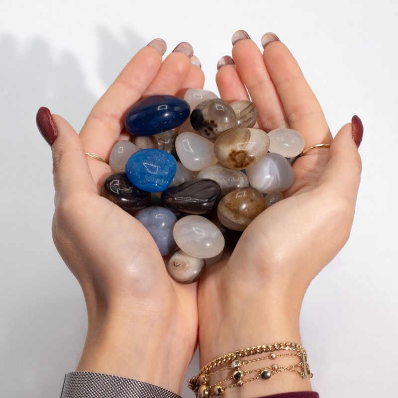 Bulk Natural Mixed Agate - 1kg (approx.. 70 stones)