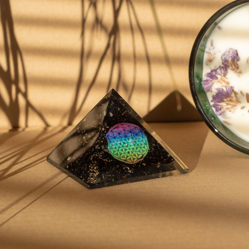 Small Orgonite Pyramid 5.5x4.5cm - Flower of Life - Black Tourmaline Chips