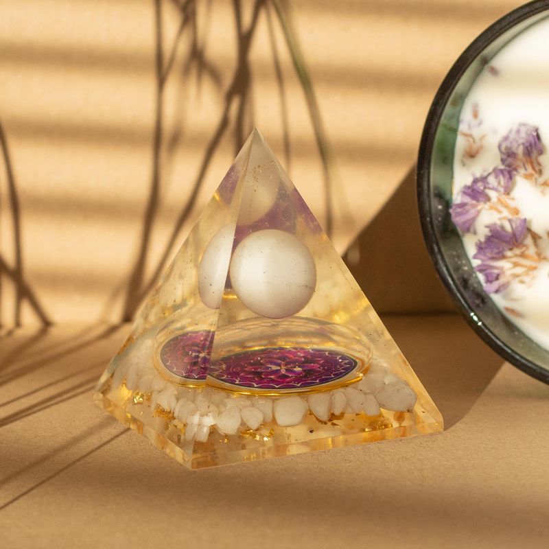 Med Orgonite Pyramid 7x6cm - Floating Quartz Sphere - Quartz Chunks