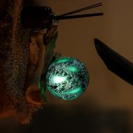 Drift Glow Lamp Emerald Crackle Shade - EU Plug