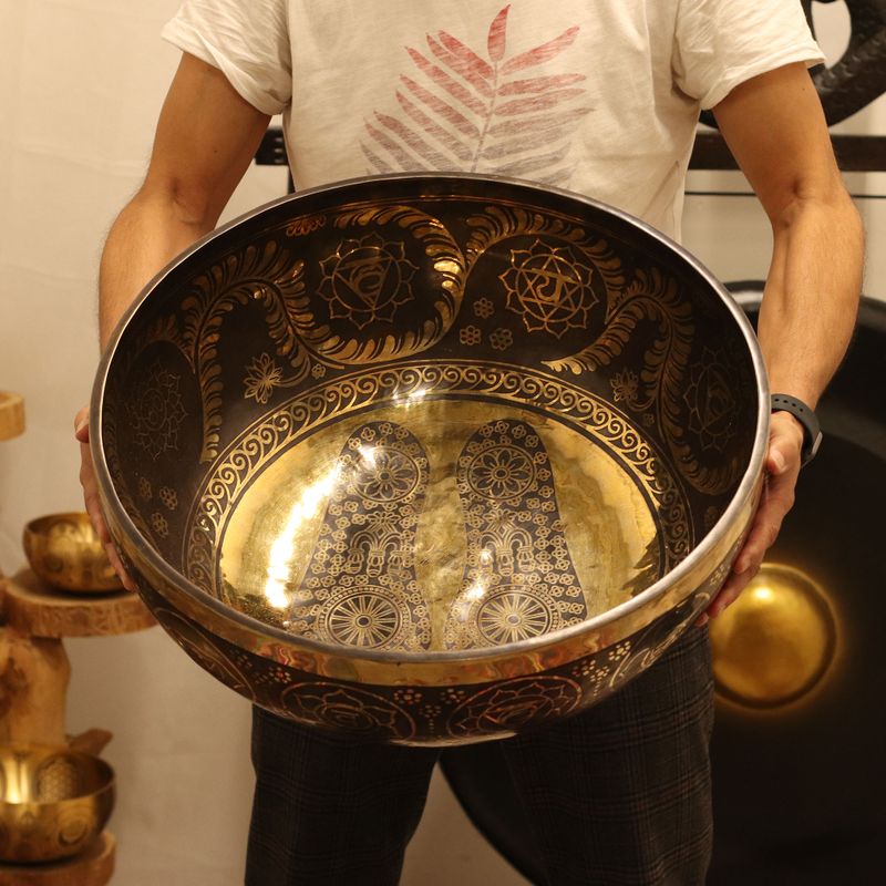 Engraved - Huge Vibrational Feet Standing Bowl - 50x20cm - 10.7kg
