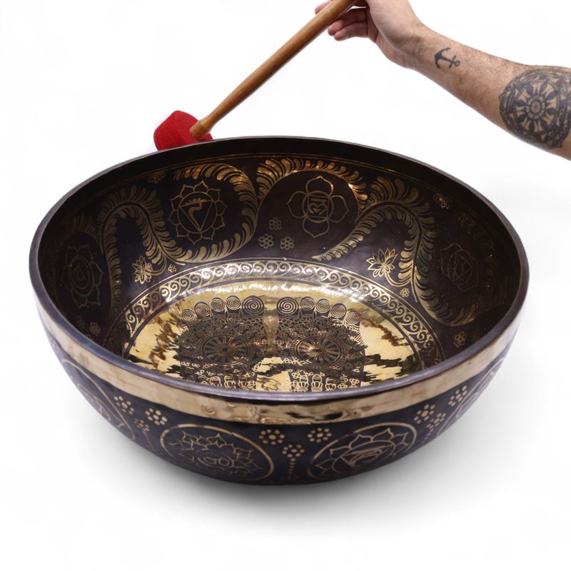 Engraved - Huge Vibrational Feet Standing Bowl - 50x20cm - 10.7kg