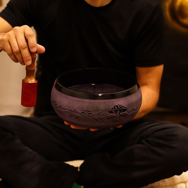 Extra Loud - Mushroom Singing Bowl - 23x10.5cm 1.3kg - Purple Haze