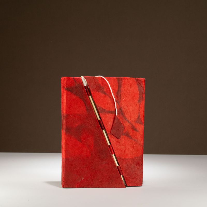 Med Lokta Bold Floral Bamboo Lock Notebook Lrg (15x12cm) - 45 leafs - Ruby