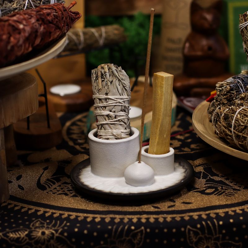 Ceramic Palo Santo & Smudge Holders, Incense & Smudge Sticks with Free Palo Santo Sticks