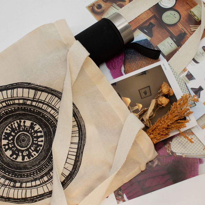 Iconic Basic Tote Bag - Urban Mandala - (40x37cm) - Natural 4oz