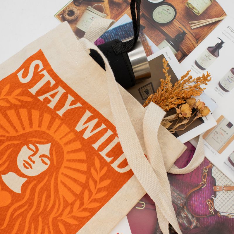 Iconic Toni Tote Bag - Stay Wild (41x31cm) - Natural 10oz - Inside pocket and zip closure