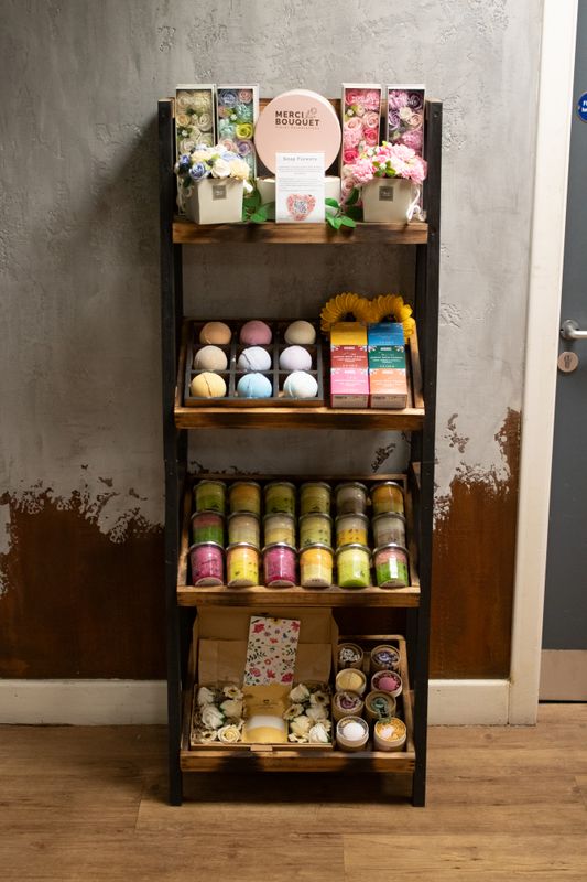 Shelf Unit - Top Shelf with Three Sloping Shelves (60x40x160cm)