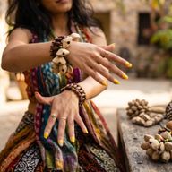 Kenari Shell Hand Shaker - Rattle Bracelet (15 Shells)