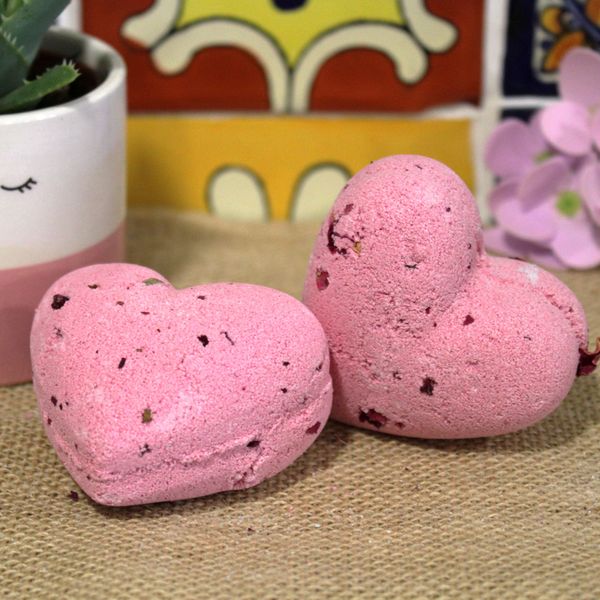 Love Heart Bath Bomb 70 g