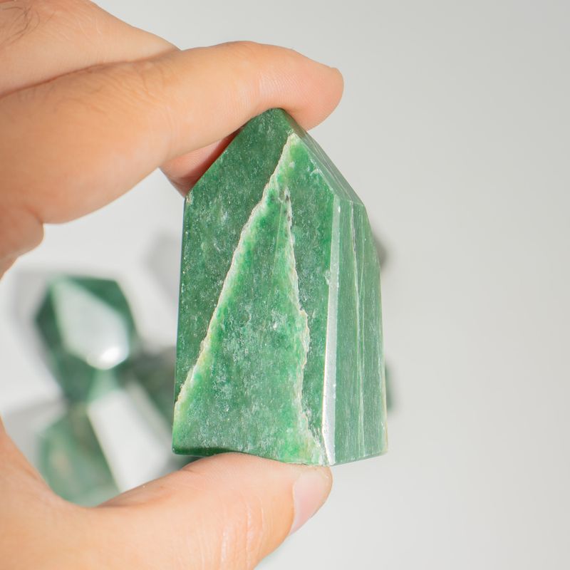 Bulk Gemstone Points (0.5KG) - Indian Jade (approx 8 pieces)
