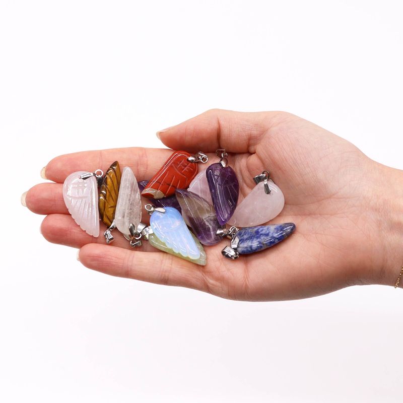 120x Gemstone Pendants with Pendant Cords and Frame Displays