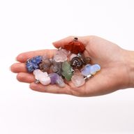120x Gemstone Pendants with Pendant Cords and Frame Displays