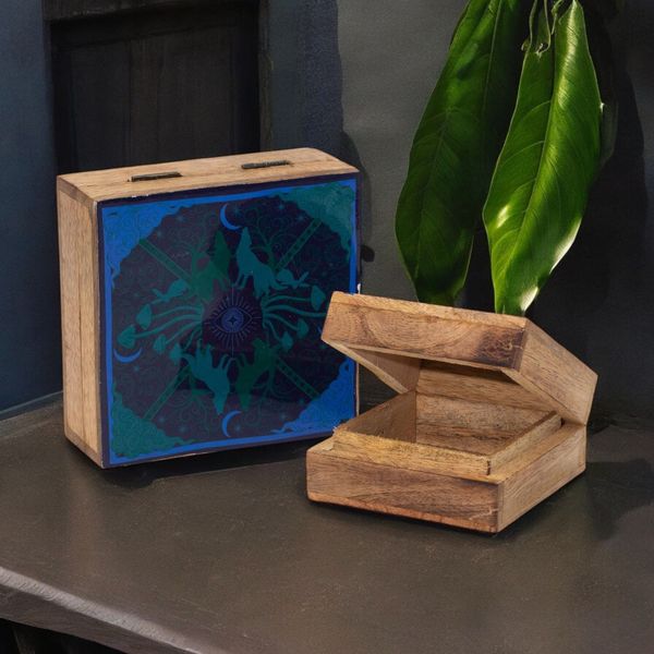 Enamelled Boxes and Trays - Hop Hare