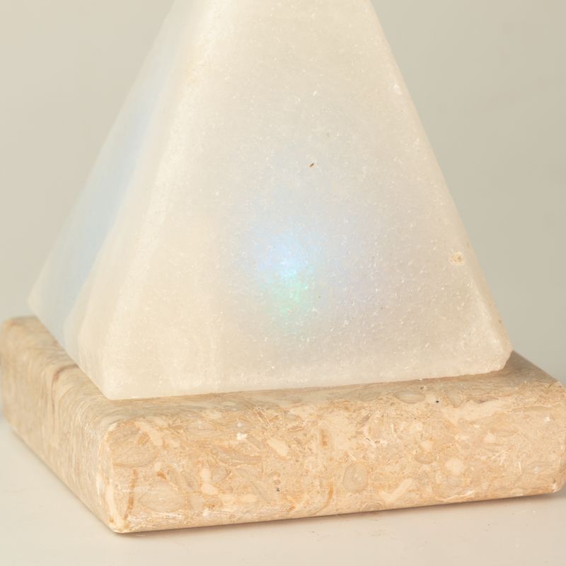 Quality USB Pyramid WHITE Salt Lamp - 9 cm (multi)