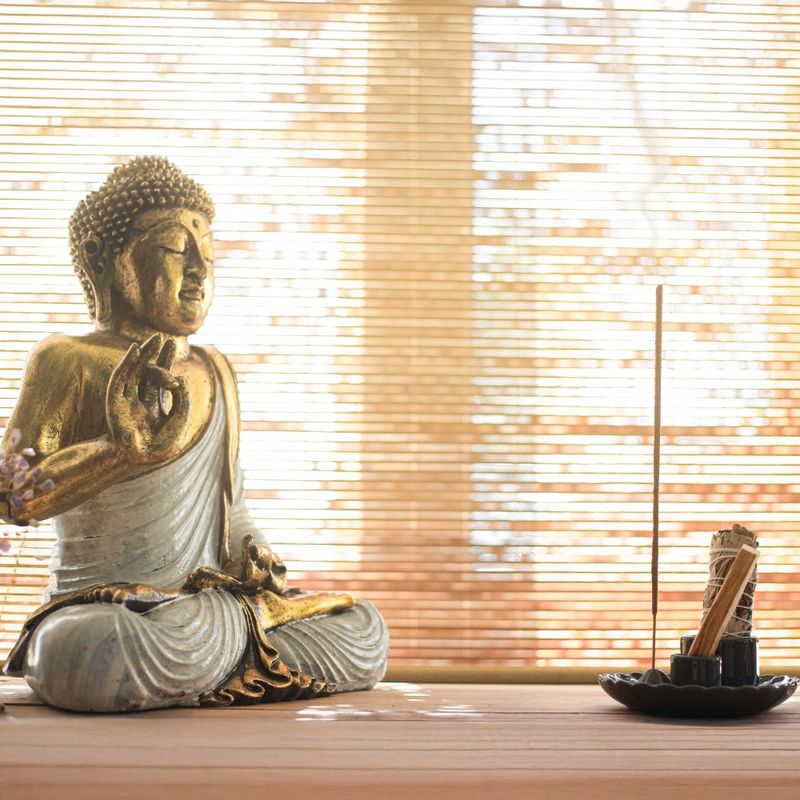 White & Gold Buddha - Extra Large 30cm - Namaste (Welcome)