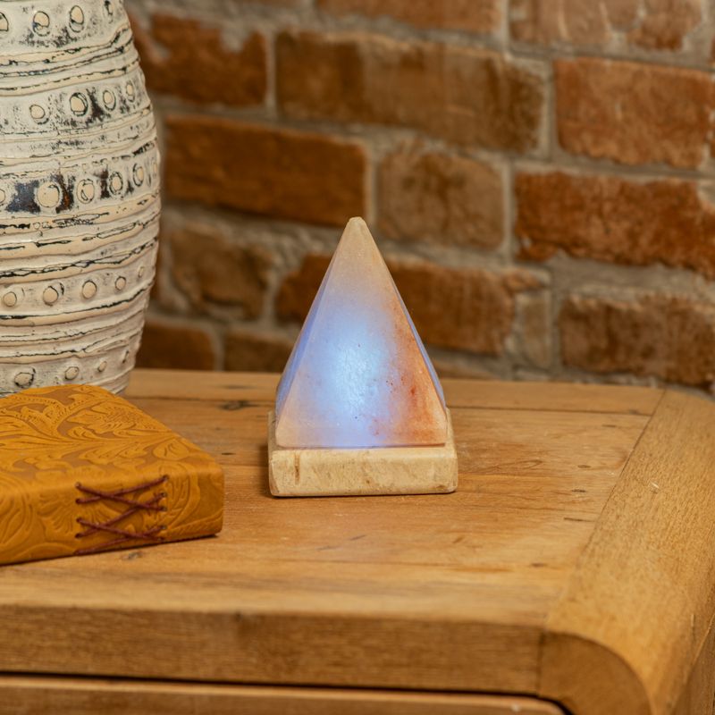 Quality USB Pyramid Salt Lamp - 9 cm (multi)