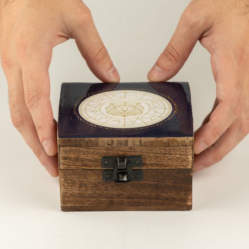 Small Enamelled Box -  Leo