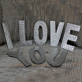 8x Sm Arty Aluminum Letters - I LOVE YOU