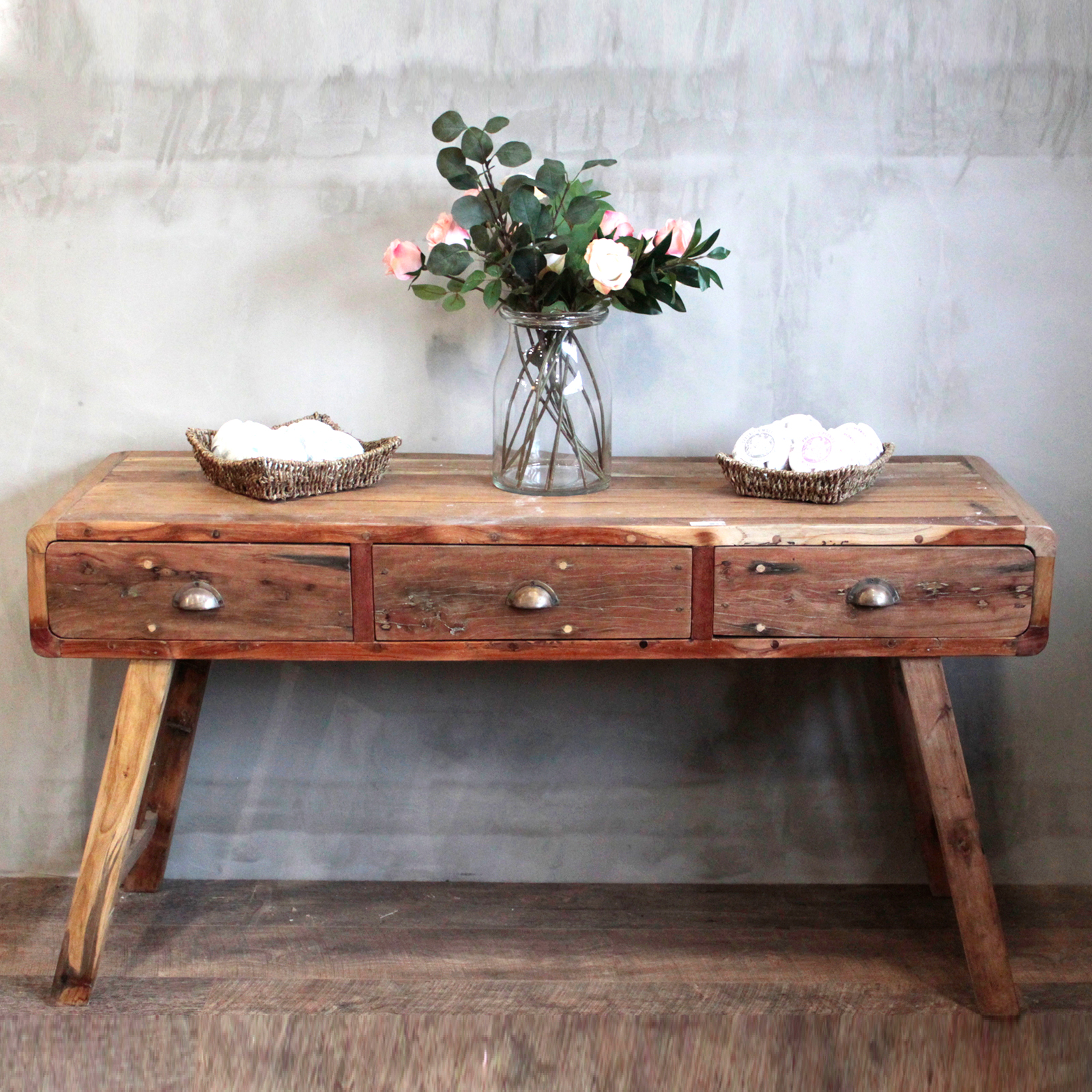  recycled wood furniture