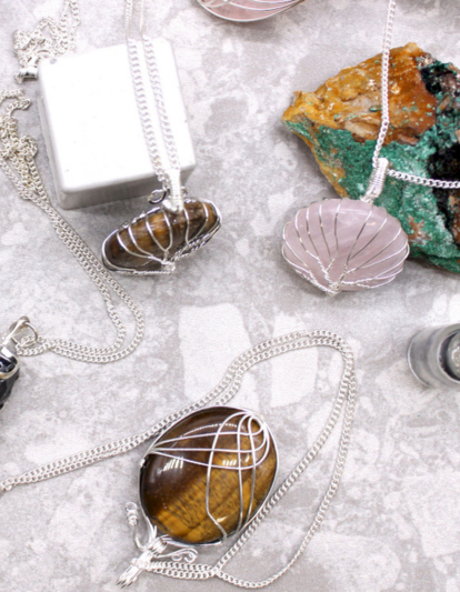 Wholesale Necklace with Gemstone Pendants