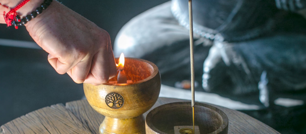 Ancient Rituals, Modern Living: The Return of Incense and Natural Scents