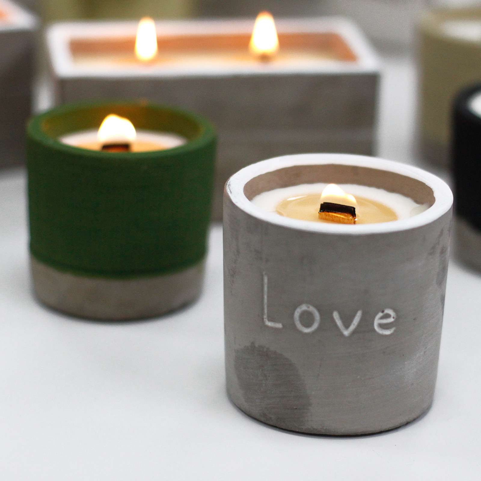 Concrete Wooden Wick Soy Wax Candles Crackling Fire Sound Felt Pads Unique Gift 